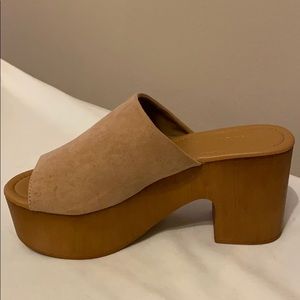 Beige platform shoes